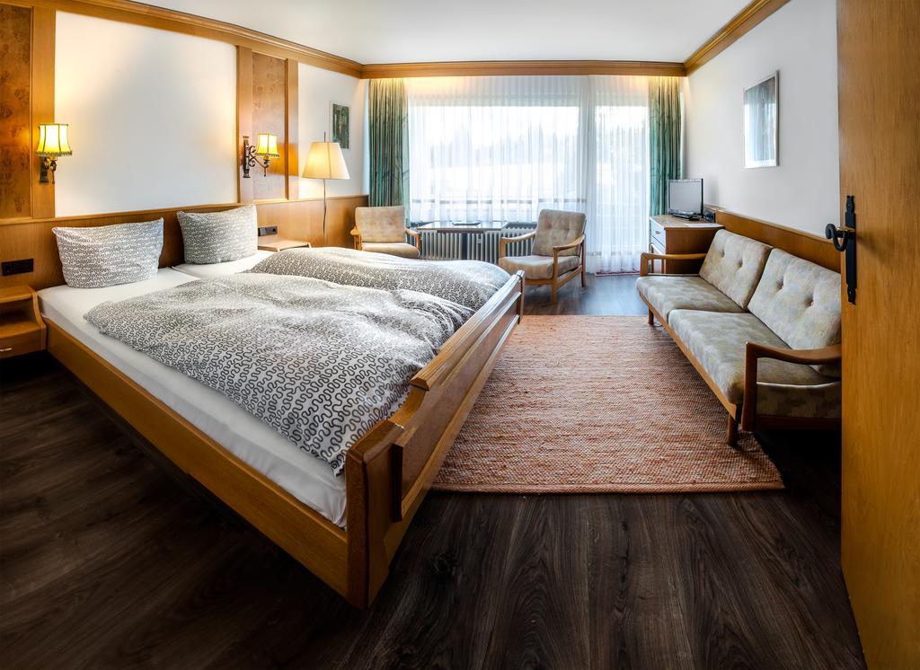 Hotel Hirsch Фройденштадт Номер фото